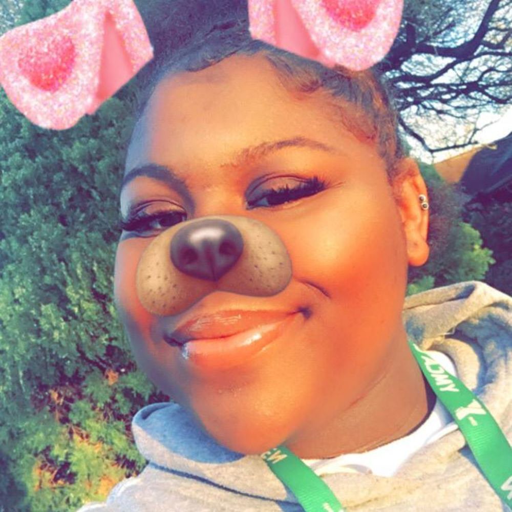 Meet your Posher, Clarice